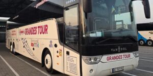VAN HOOL 